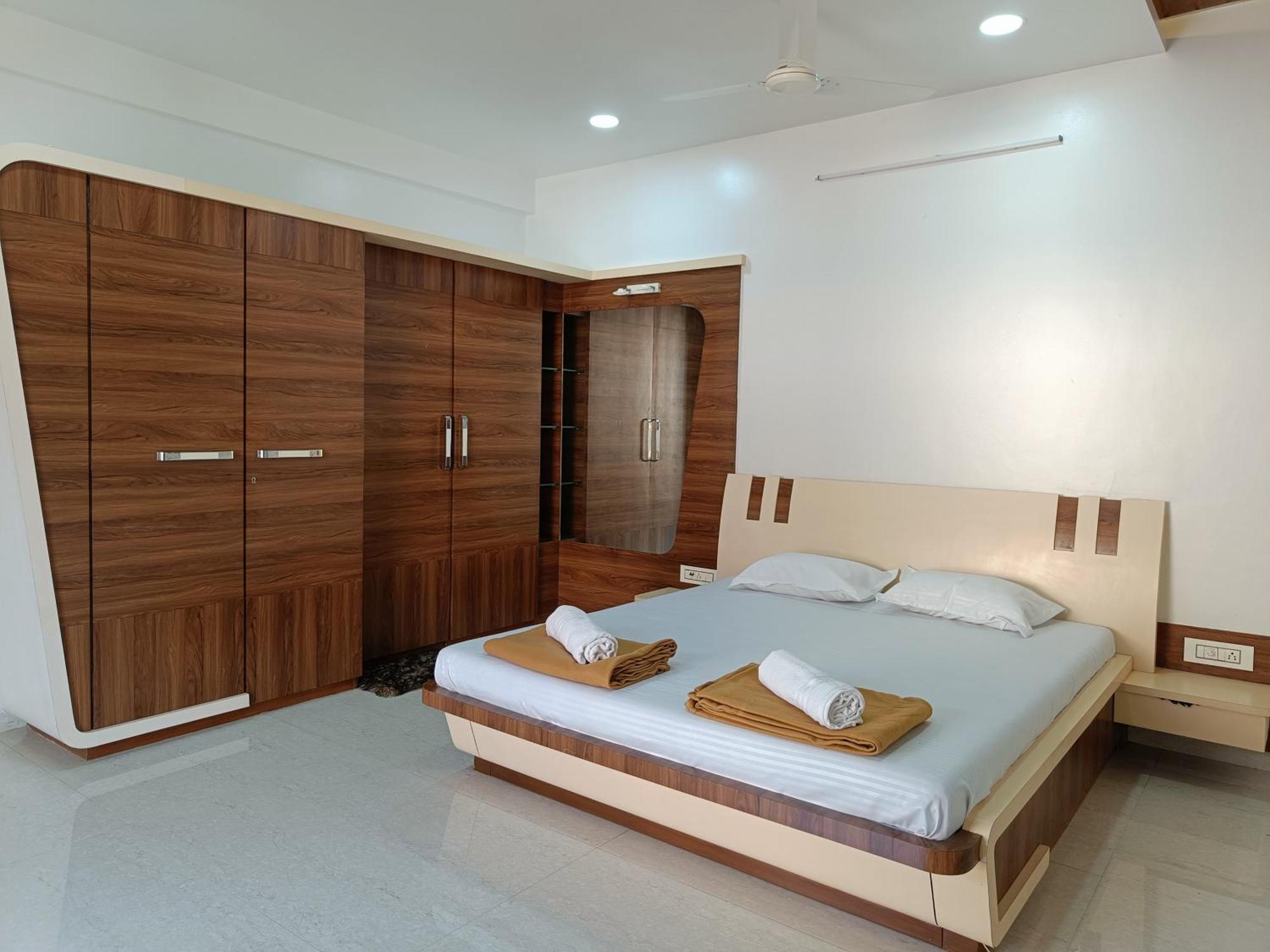 Rain Mist 4Bhk Luxury Villa With Private Pool 로나발라 외부 사진